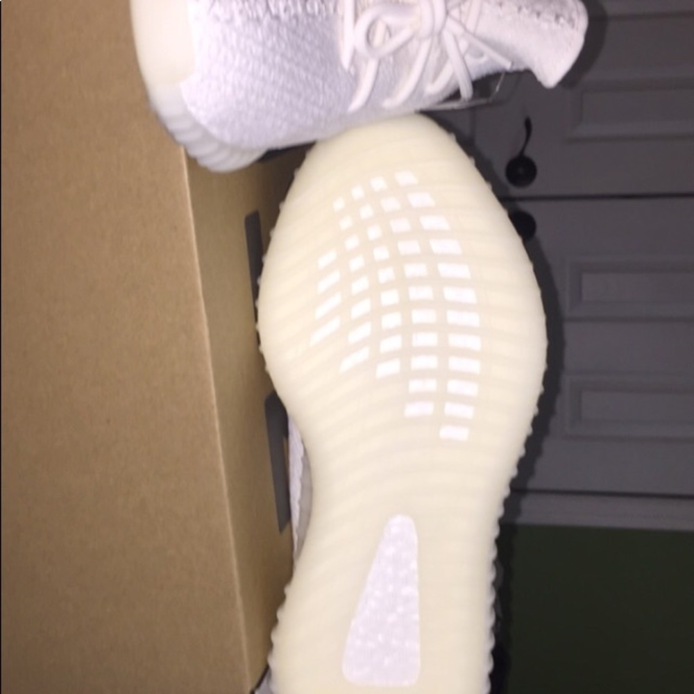 Yeezy Cream White V2 350 Boost
